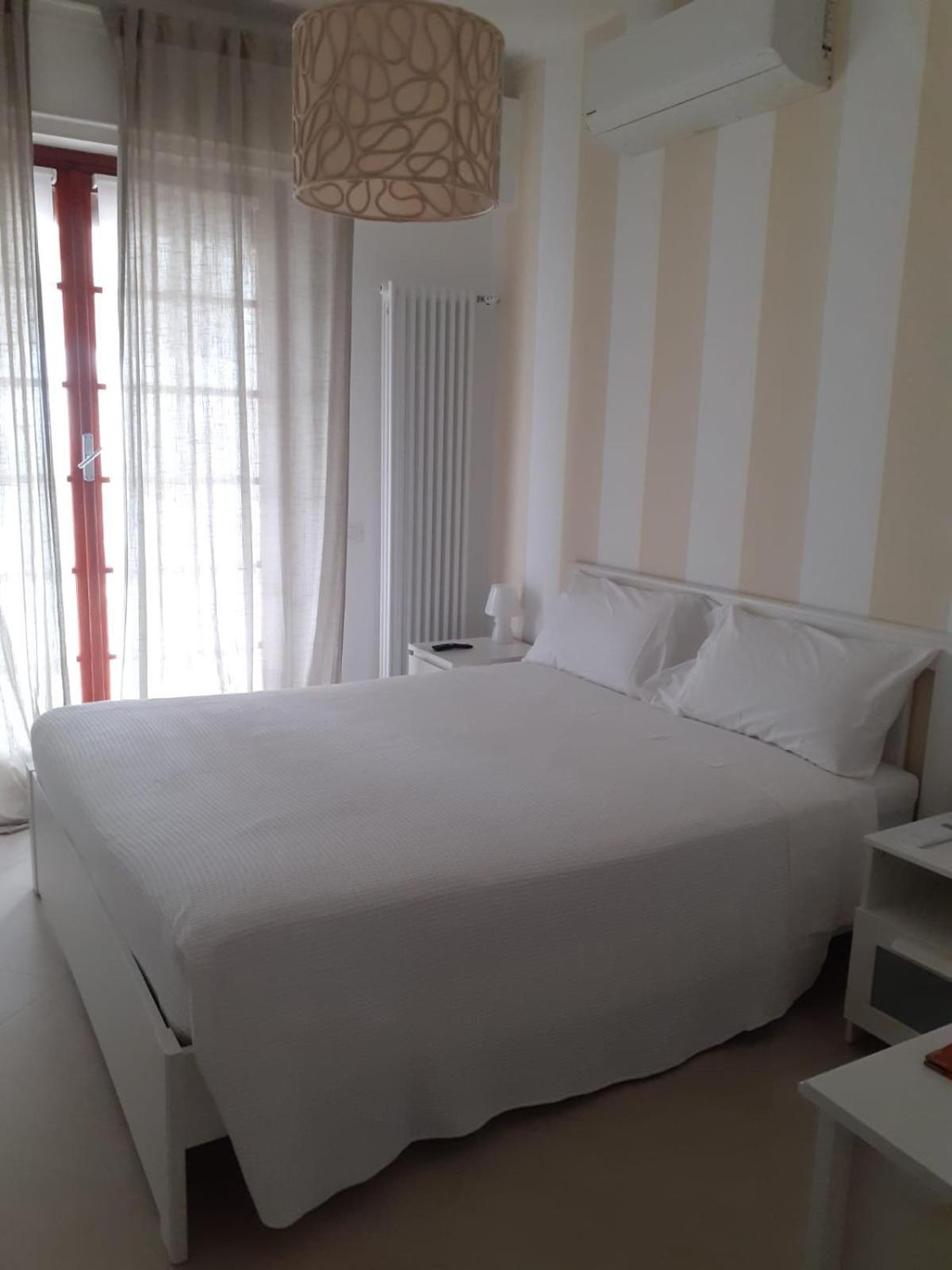 Bressa De Ma Affittacamere, Room & Breakfast 피에트라리구레 객실 사진